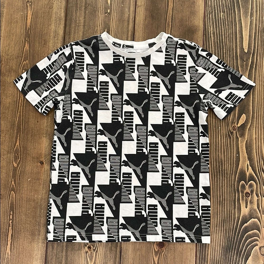 🌟Host Pick🌟Boy’s Black & White Puma Shirt